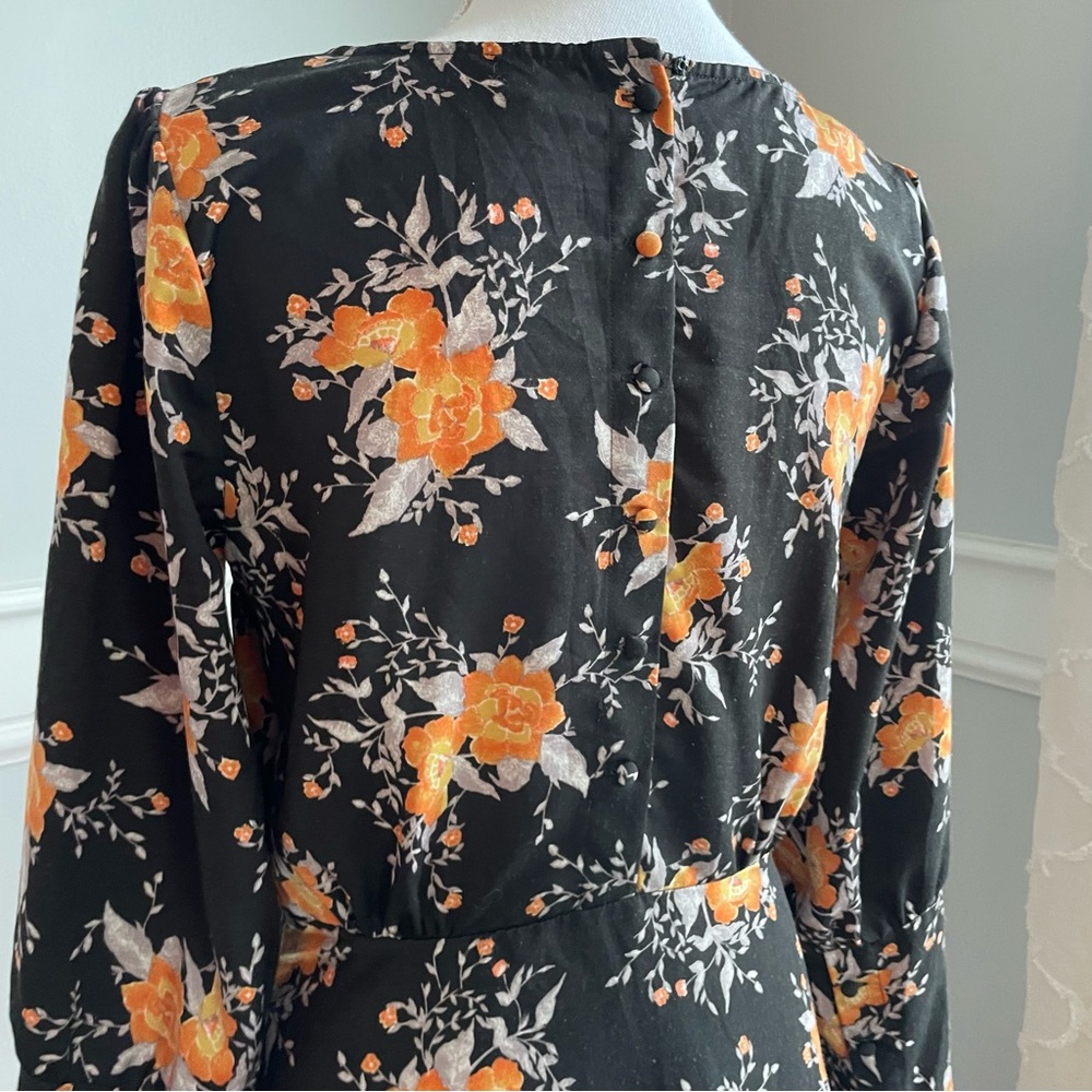 Free People Floral Black and Orange Dress Long Sleeves Button Back Side Zip Sz 8 - Picture 11 of 15